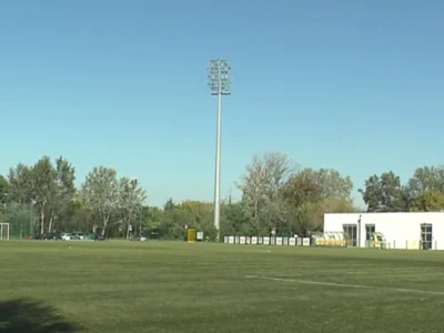 Wydali ponad 10 milionów. Stadion w Łomiankach świeci pustkami